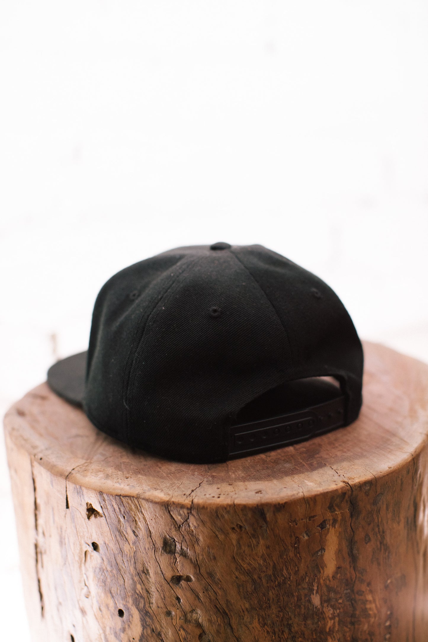 Hakone Snap Back - Black